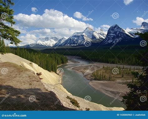 goats and glaciers viewpoint.